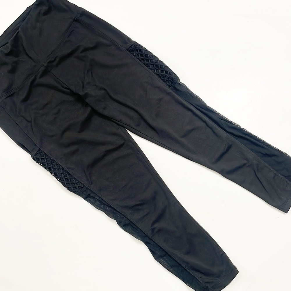 Black mesh panel cropped leggings